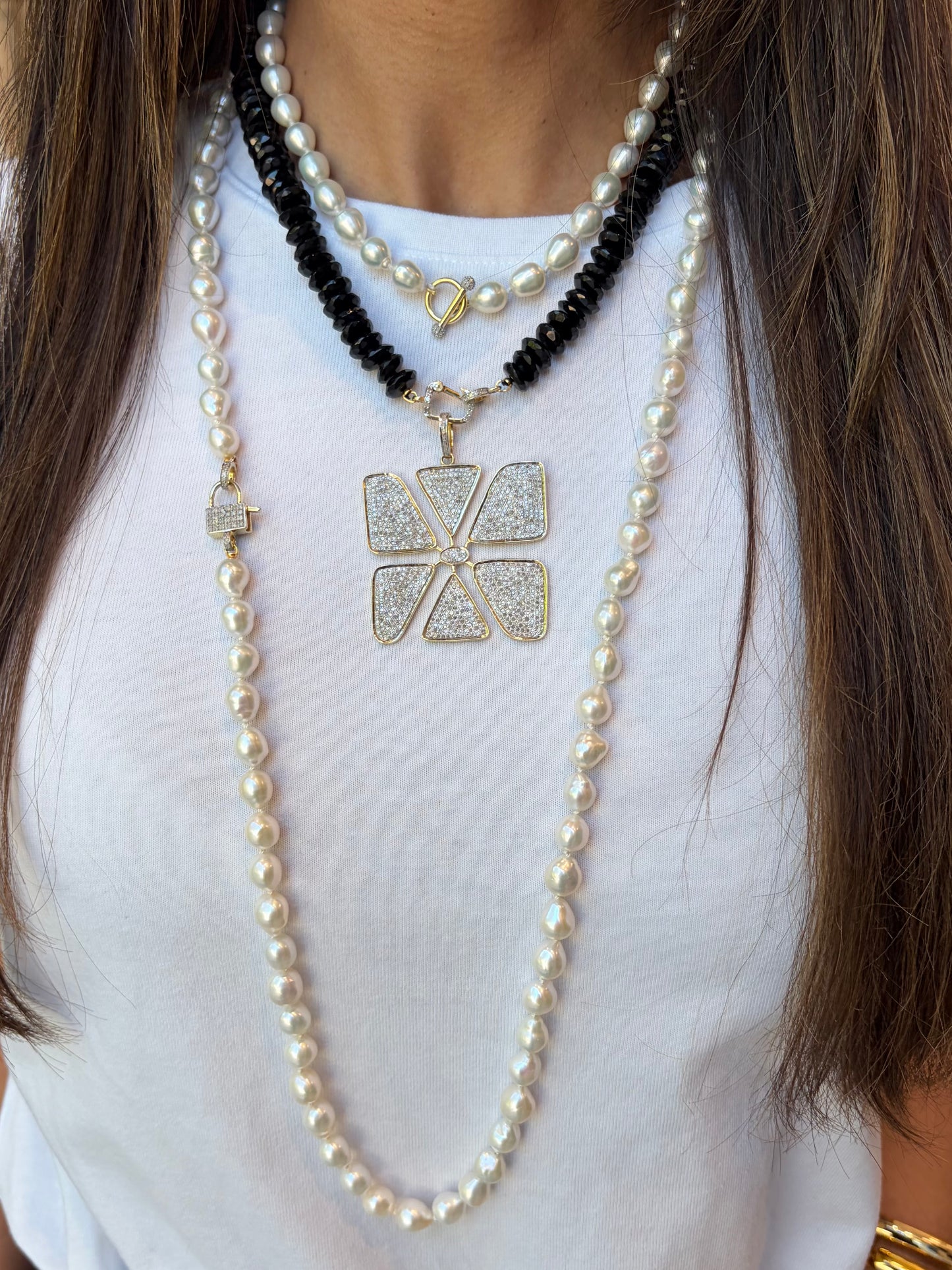 TRUNK-SHOW The Woods Long Pearl Chain