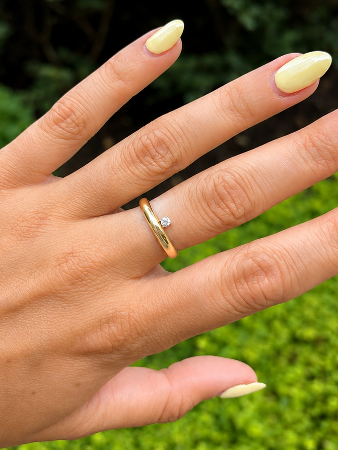Vintage La Rose 14K Gold Diamond Band Ring