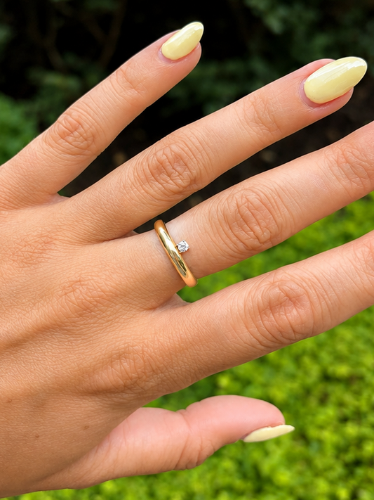 Vintage La Rose 14K Gold Diamond Band Ring