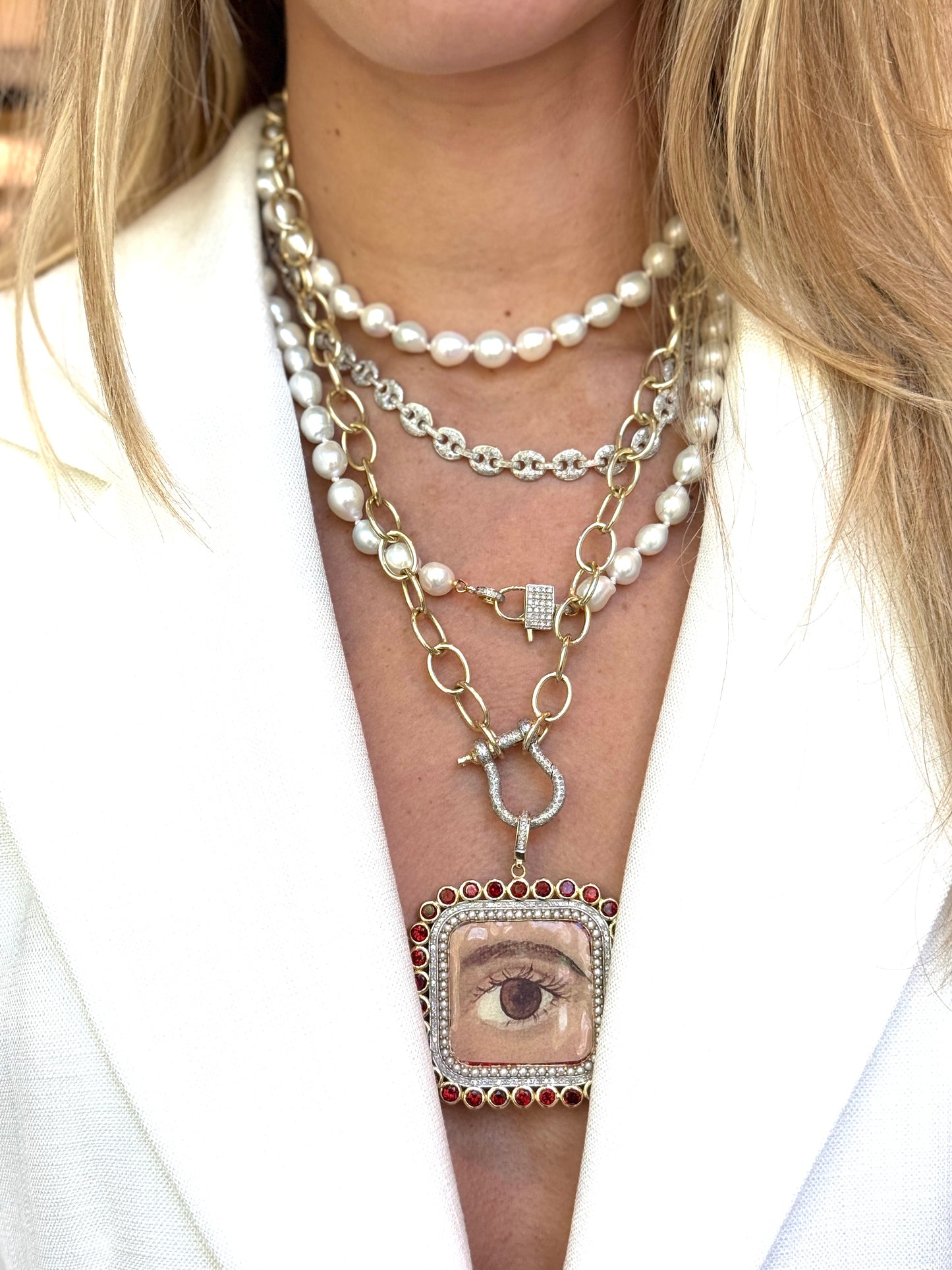 TRUNK-SHOW The Woods Long Pearl Chain