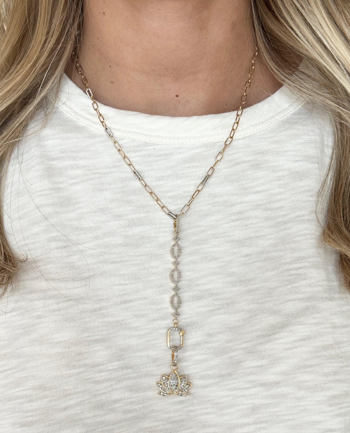 TRUNKSHOW The Woods Oval Diamond Extender